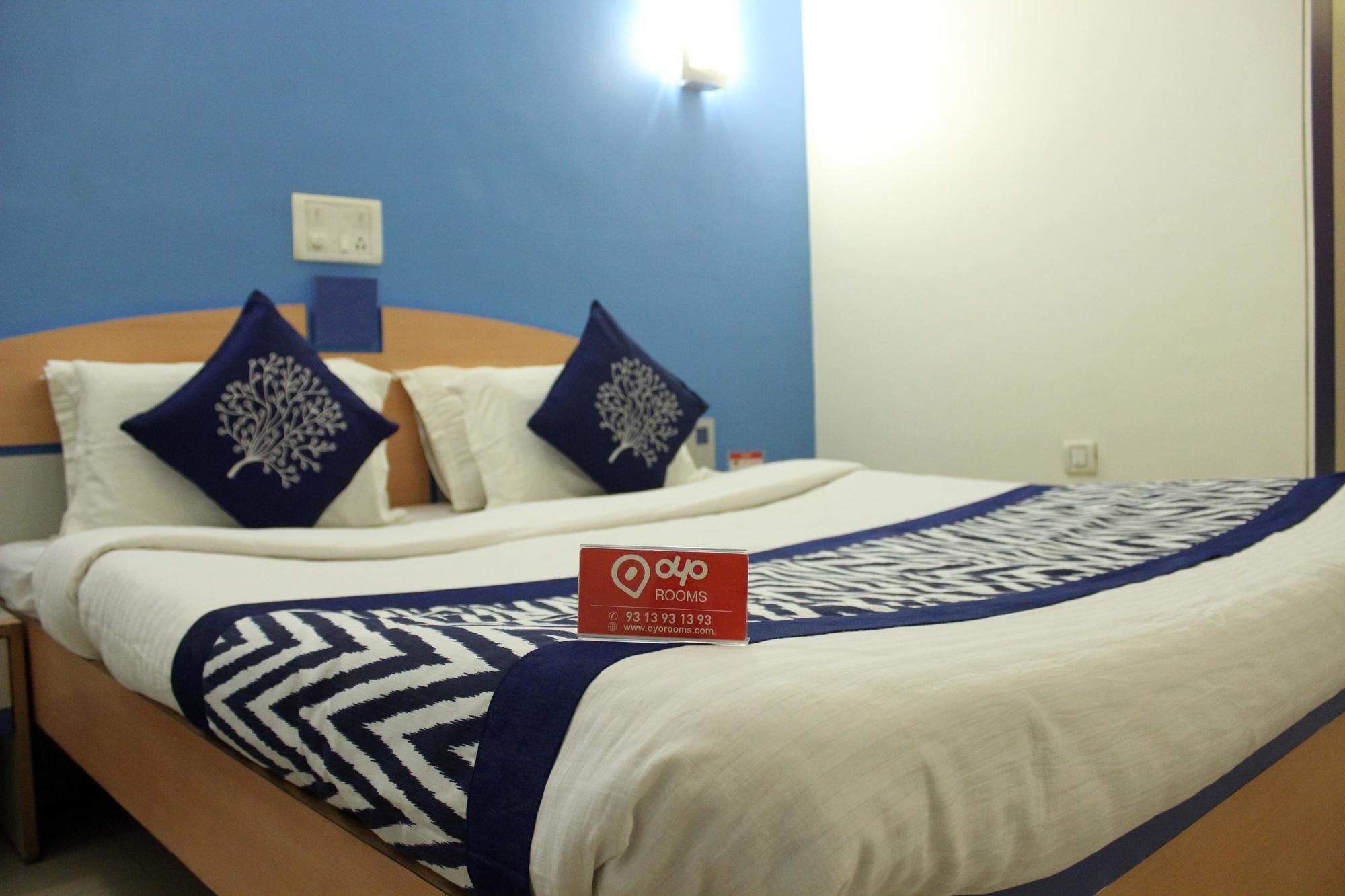Oyo Rooms Хубли Екстериор снимка