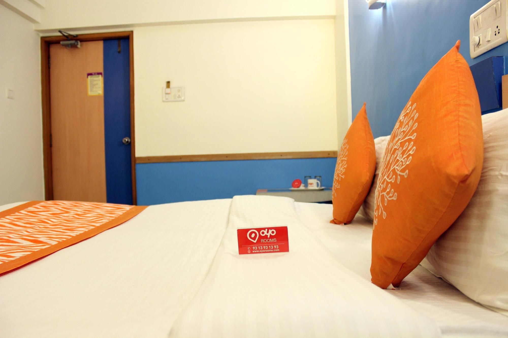 Oyo Rooms Хубли Екстериор снимка