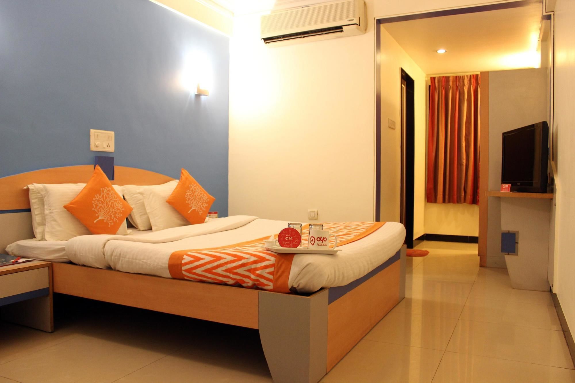 Oyo Rooms Хубли Екстериор снимка